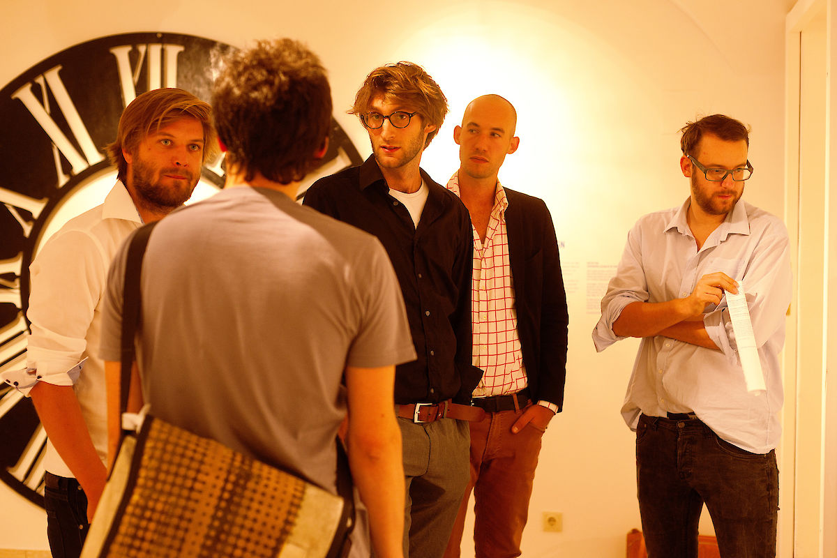 "Gestrickte Zeit" im Uhrenmuseum