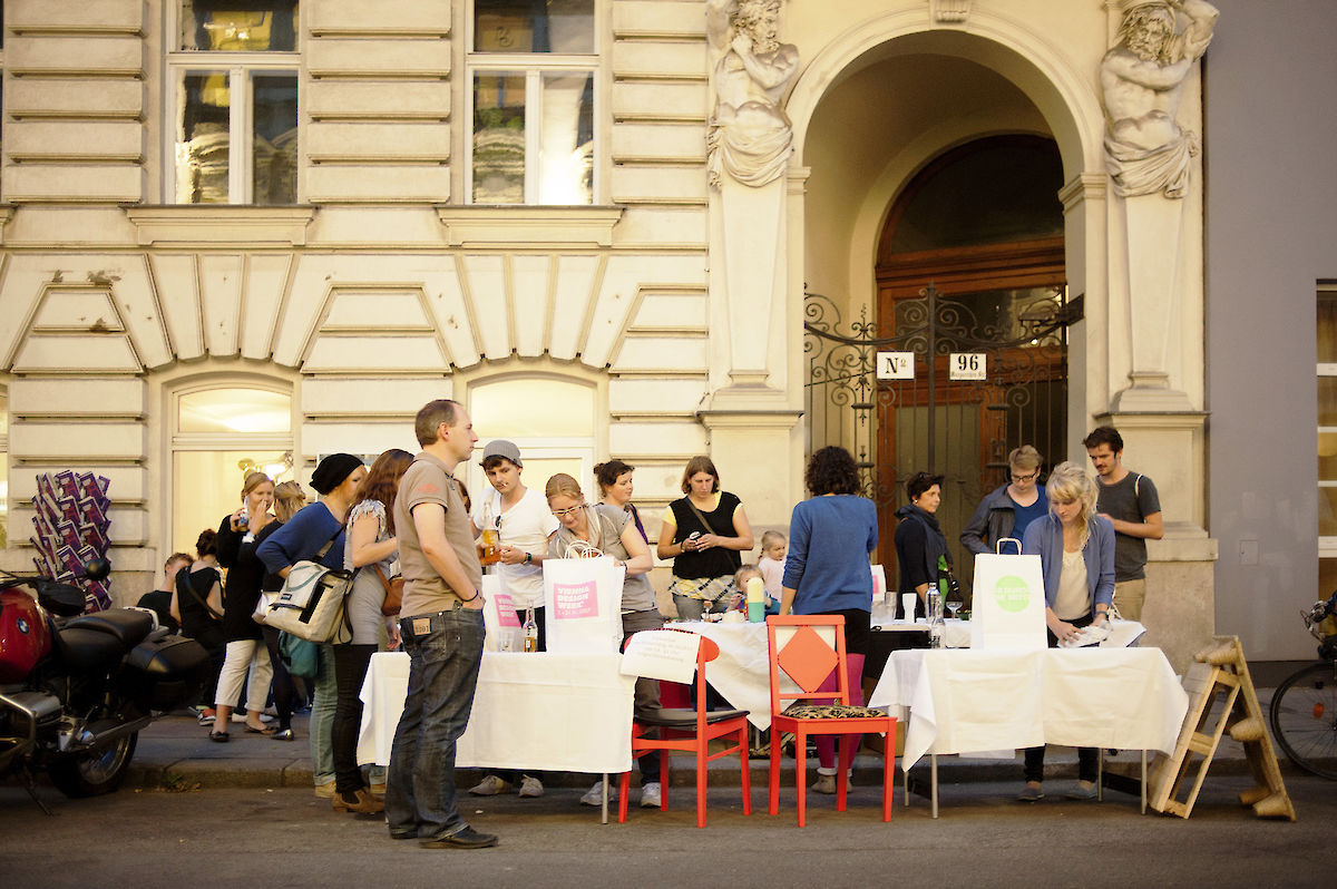 VIENNA DESIGN WEEK Flohmarkt