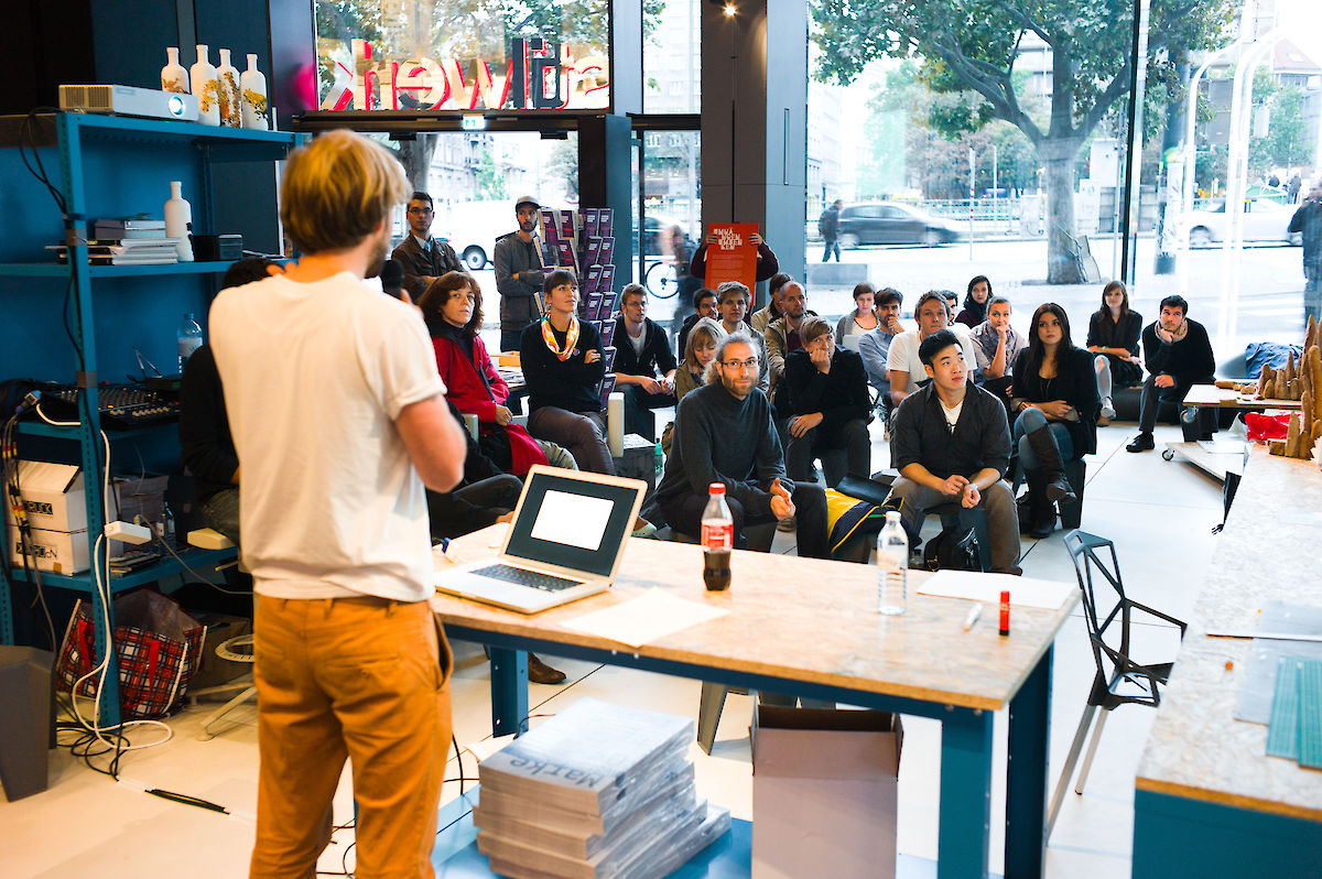 Laborgespräch - Tobias Röttger