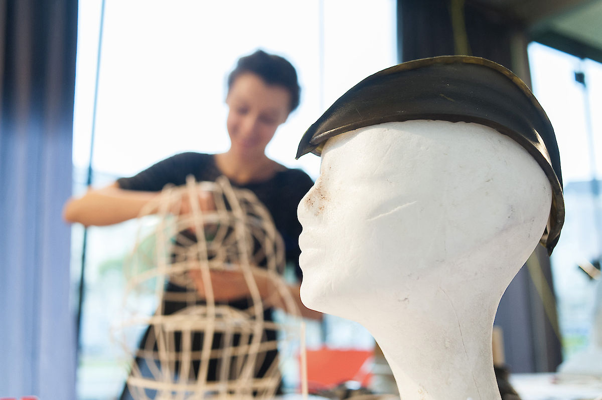 38338_120930_LabTalkJuliaLohmann_nim