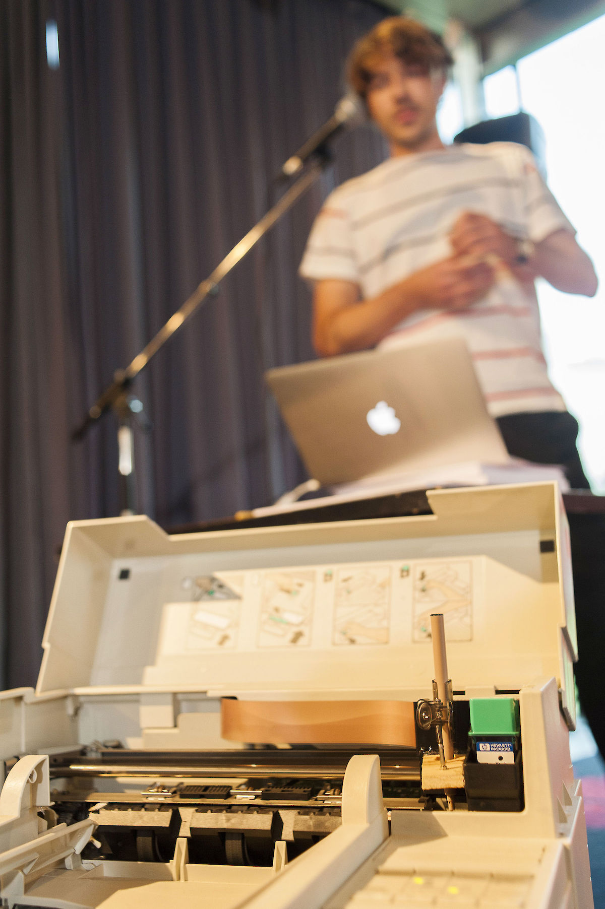 38382_121001_LabTalkJulianHagen_nim