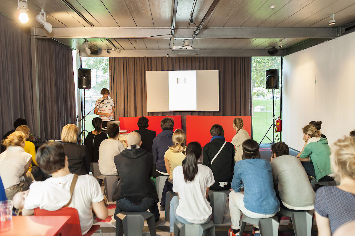 38384_121001_LabTalkJulianHagen_nim