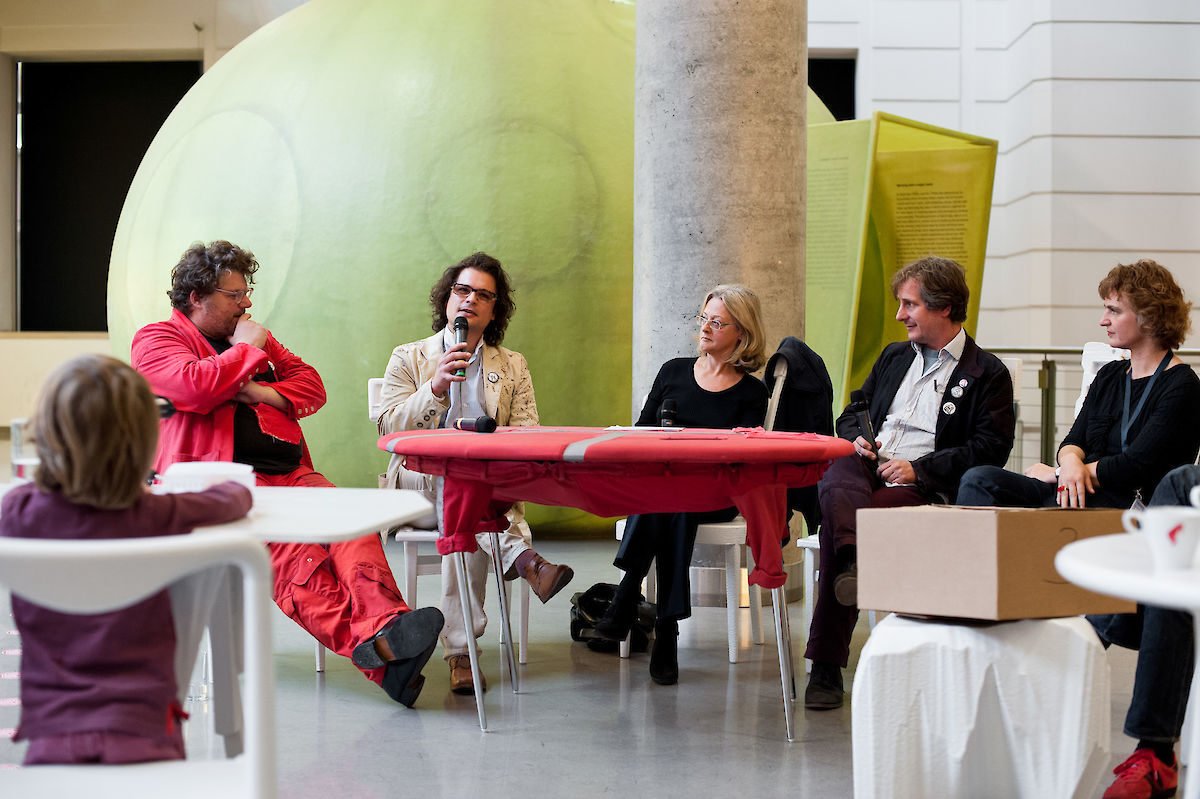 20120930_Tisch_ALB_122