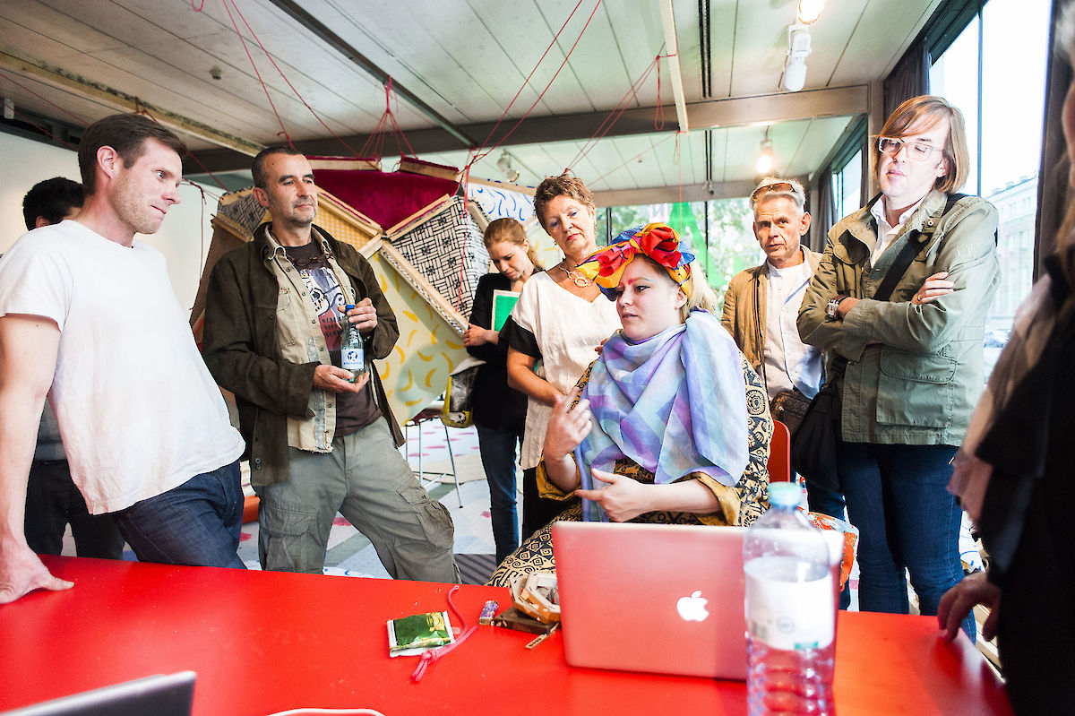 38579_121004_LabTalk_nim