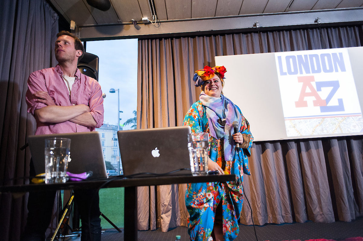 38591_121004_LabTalk_nim