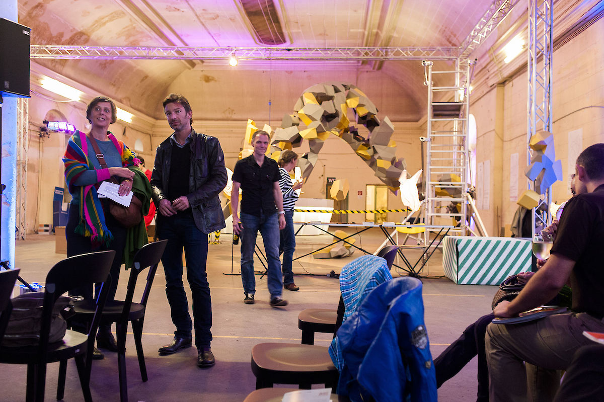 38694_121005_Siemens_nim