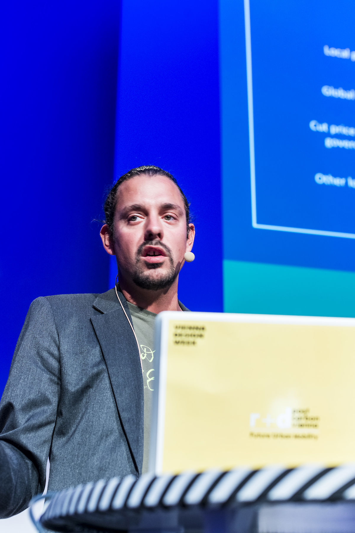 Future Urban Mobility, [r+d] post-carbon Vienna, Designing post-carbon urban mobility Talk 3.10.15