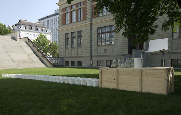 - © 2012, IDRV.jpg